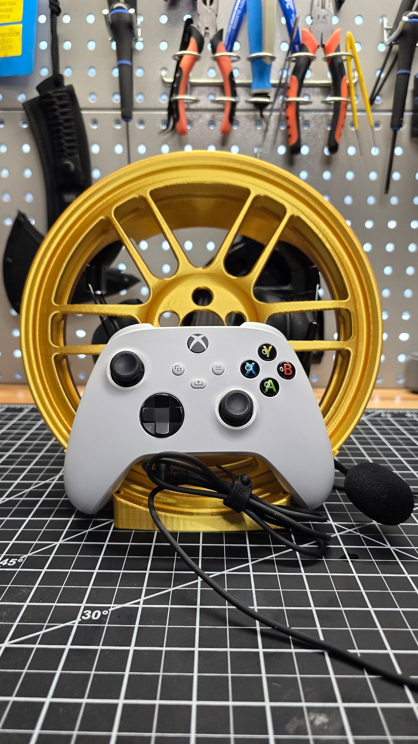 Enkei RPF1 style - Headset & Controller Stand